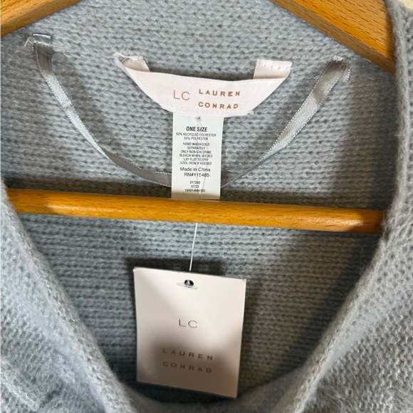 New Lauren Conrad Women’s Gray Sweater Poncho One Size Knit NWT - Picture 3 of 7